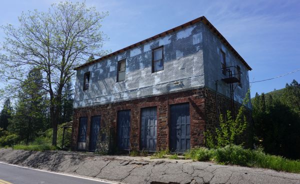 [Picture of Oddfellows Hall]